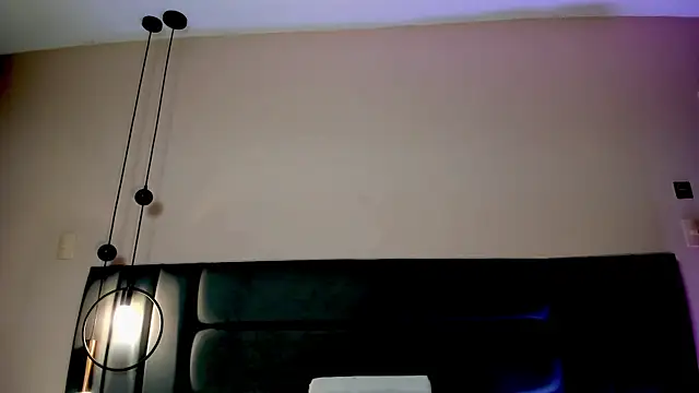 NoraDasilva online show from March 28, 12:33 am