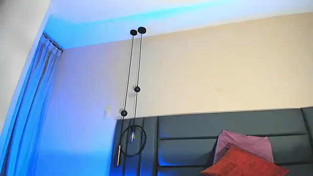 Snapshot of NoraDasilva chatting on November 8, 11:19 pm NoraDasilva online show from November 8, 11:19 pm