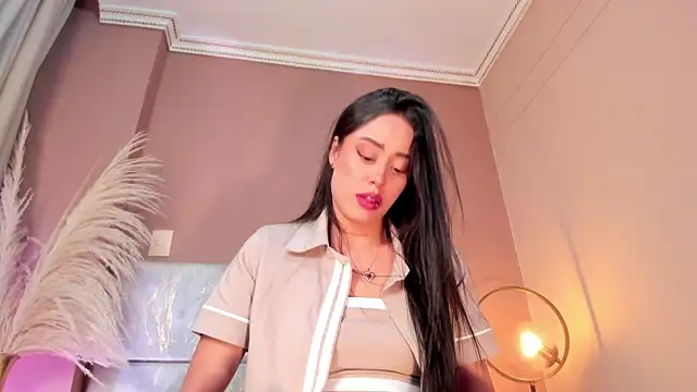 Snapshot of NoraDasilva chatting on November 8, 12:36 am NoraDasilva online show from November 8, 12:36 am