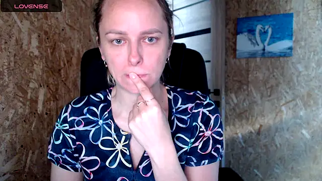 las sweet online show from June 25, 2:44 pm