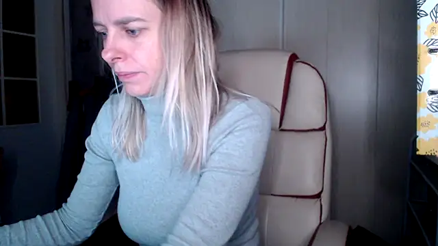 las sweet online show from October 31, 8:00 am