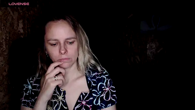 las sweet online show from June 20, 10:37 pm