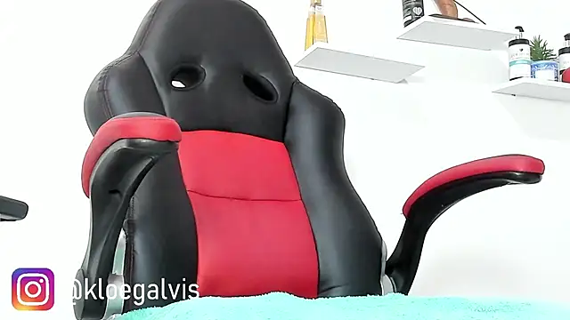 Snapshot of Kloe-squirts chatting on November 23, 2:16 pm Kloe-squirts online show from November 23, 2:16 pm