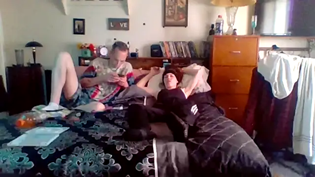 ThickStickly1 online show from February 26, 10:32 pm