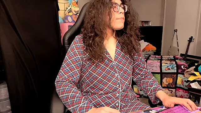 ShinyCherub online show from November 30, 10:10 pm