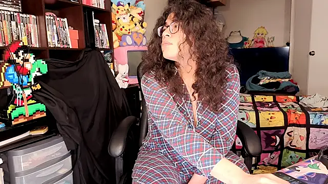 Snapshot of ShinyCherub chatting on March 4, 5:48 am ShinyCherub online show from March 4, 5:48 am