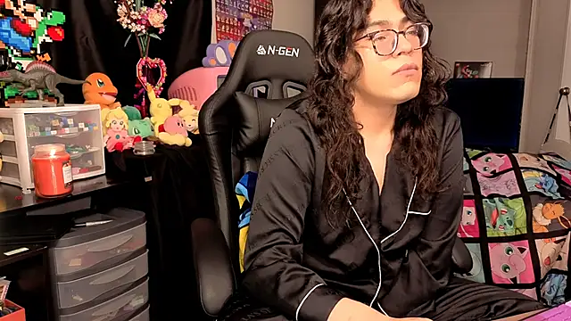 ShinyCherub online show from October 6, 5:46 pm