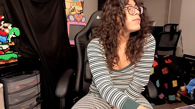 ShinyCherub online show from November 13, 3:49 pm