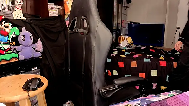 Snapshot of ShinyCherub chatting on December 22, 12:55 am ShinyCherub online show from December 22, 12:55 am