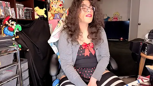 Snapshot of ShinyCherub chatting on May 23, 3:38 am ShinyCherub online show from May 23, 3:38 am