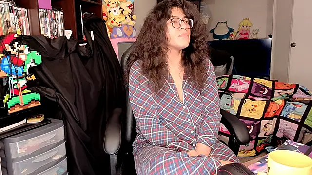 Snapshot of ShinyCherub chatting on February 10, 2:32 am ShinyCherub online show from February 10, 2:32 am