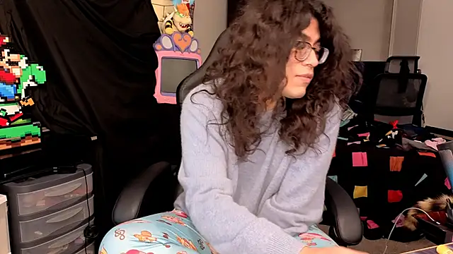 ShinyCherub online show from November 13, 2:37 am