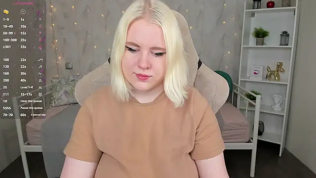 art lovee online show from February 26, 8:39 am