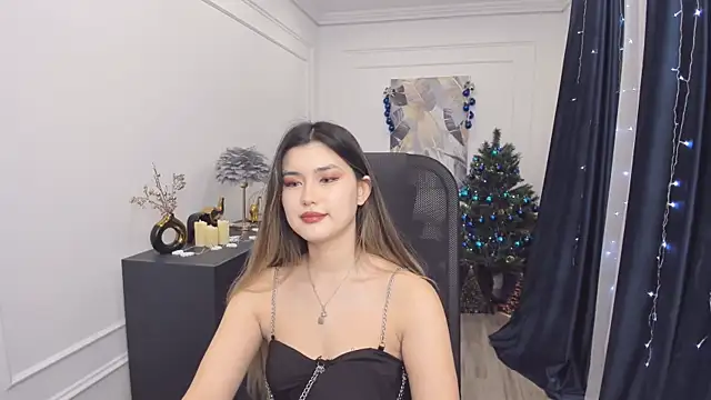 AnneTLi online show from December 21, 3:41 am