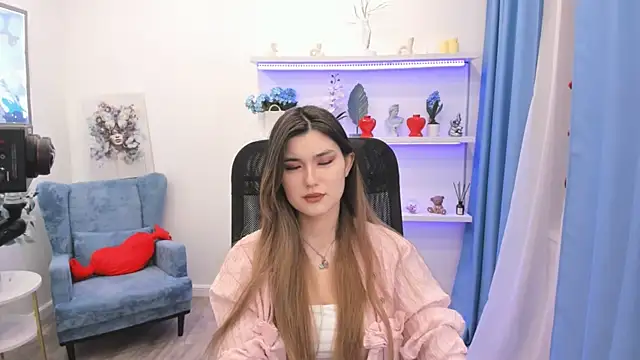 Snapshot of AnneTLi chatting on February 7, 3:14 am AnneTLi online show from February 7, 3:14 am