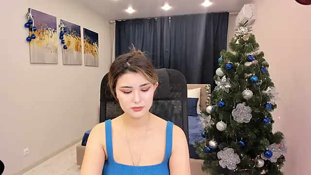 Snapshot of AnneTLi chatting on December 27, 3:42 am AnneTLi online show from December 27, 3:42 am