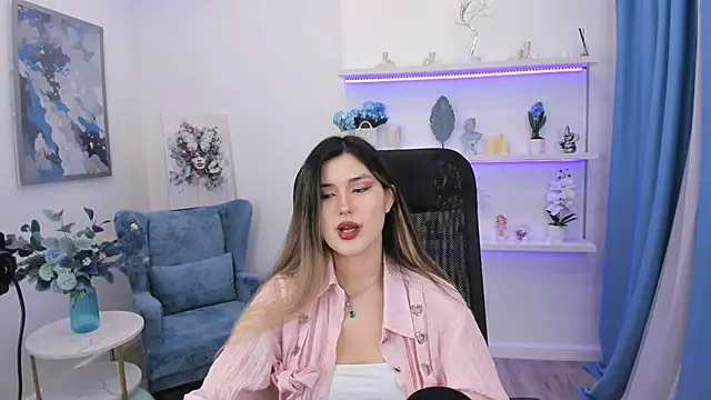 AnneTLi online show from December 2, 7:15 pm