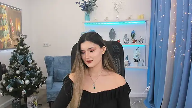 AnneTLi online show from December 16, 7:18 pm