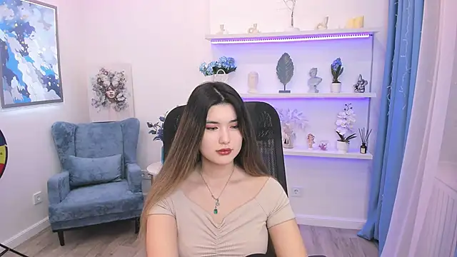 AnneTLi online show from January 11, 3:13 am