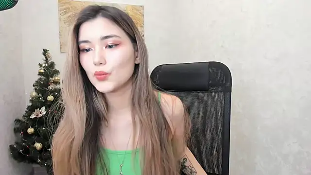 Snapshot of AnneTLi chatting on December 21, 4:09 am AnneTLi online show from December 21, 4:09 am