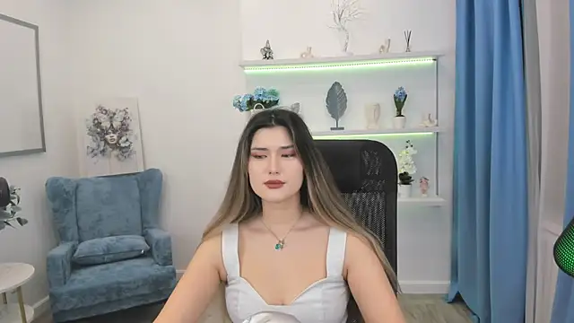 Snapshot of AnneTLi chatting on September 19, 3:21 am AnneTLi online show from September 19, 3:21 am
