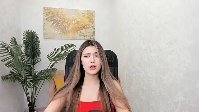 Snapshot of AnneTLi chatting on December 3, 10:12 am AnneTLi online show from December 3, 10:12 am
