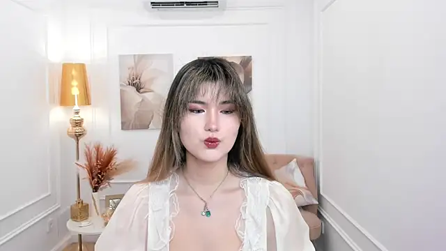 AnneTLi online show from March 27, 3:15 am