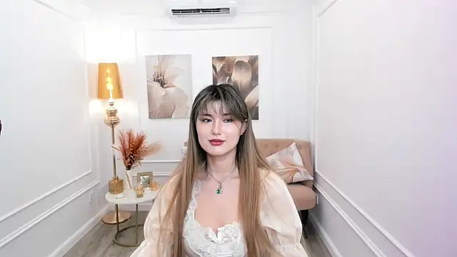 AnneTLi online show from March 27, 8:37 am