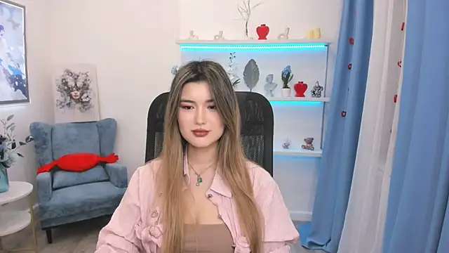 AnneTLi online show from March 9, 3:21 am