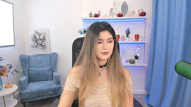 AnneTLi online show from October 23, 3:27 am