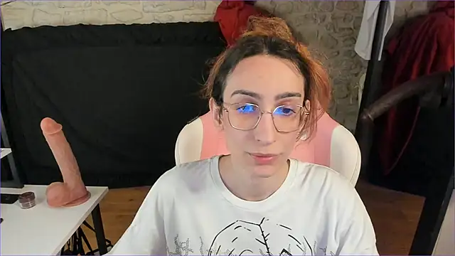 Mayala   online show from March 19, 6:30 pm