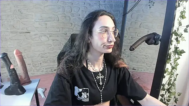 Snapshot of Mayala__ chatting on November 8, 10:46 pm Mayala online show from November 8, 10:46 pm