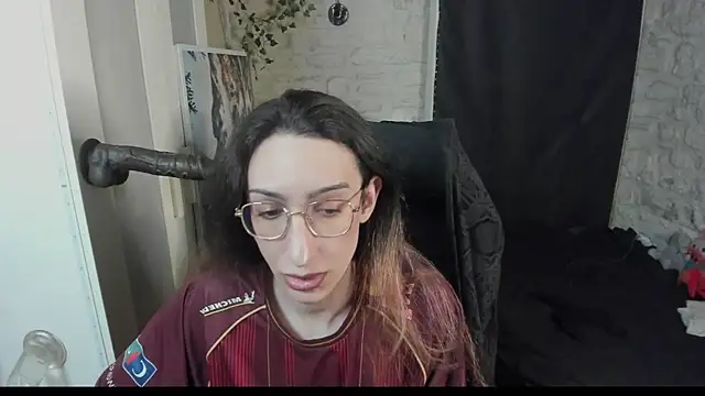 Snapshot of Mayala__ chatting on March 9, 8:21 pm Mayala online show from March 9, 8:21 pm