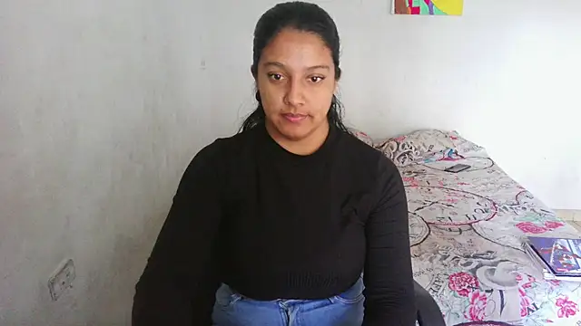 almaswan1 online show from February 12, 2:21 pm