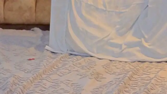 KeryHillson online show from April 18, 7:07 pm