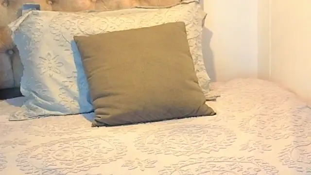 KeryHillson online show from November 24, 11:54 am