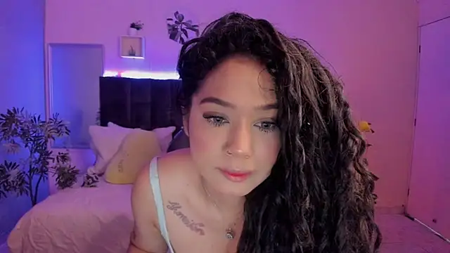 alexxandra ferri  online show from March 1, 6:35 am