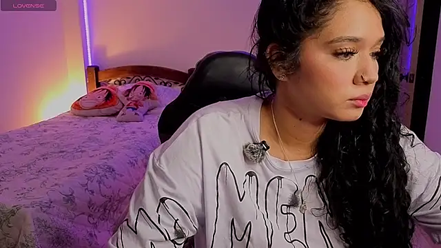 alexxandra ferri  online show from May 31, 5:02 am