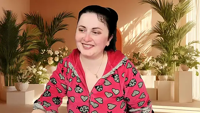 Lillian2 online show from June 19, 7:30 pm