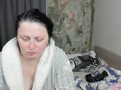 Lillian2 online show from May 21, 8:06 pm