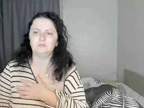 Lillian2 online show from October 5, 5:36 pm