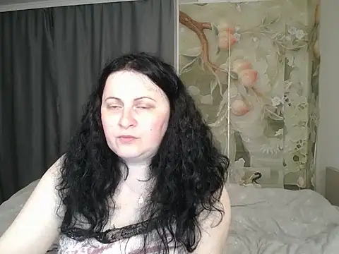 Lillian2 online show from June 7, 7:19 pm