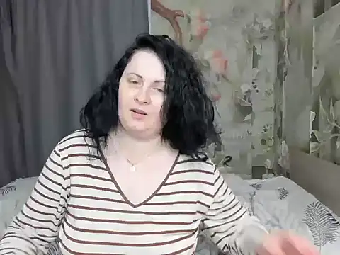 Lillian2 online show from March 27, 8:48 am