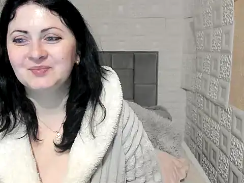 Lillian2 online show from February 26, 9:09 pm