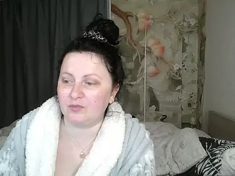 Lillian2 online show from June 9, 9:16 pm