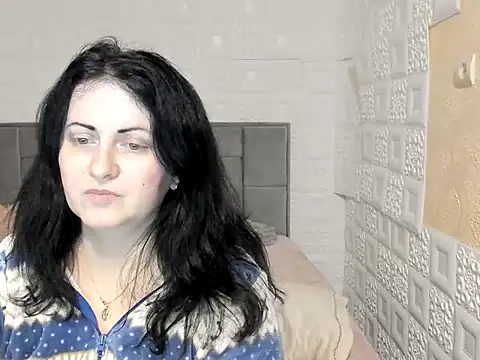 Lillian2 online show from March 12, 5:13 am