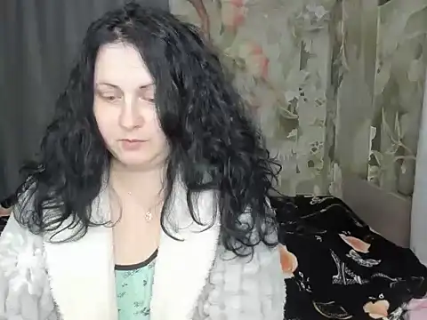 Lillian2 online show from March 12, 8:13 pm