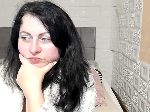 Lillian2 online show from February 22, 10:42 pm
