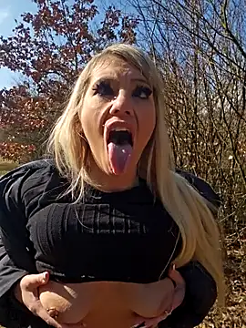 Sexy Sparkling  online show from March 5, 10:45 am