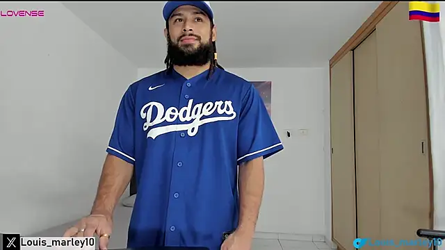 Louis marley   online show from December 1, 9:37 pm